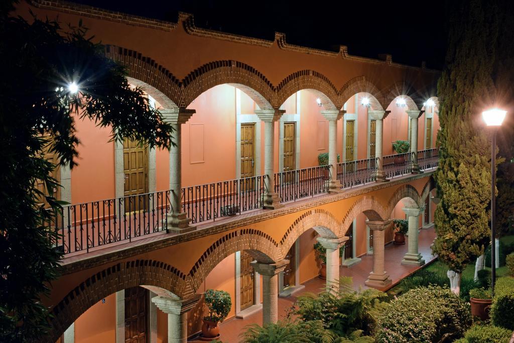 Отель Mision Tlaxcala Санта-Мария-Атльюэциан Экстерьер фото