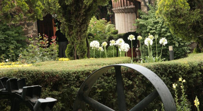 Отель Mision Tlaxcala Санта-Мария-Атльюэциан Экстерьер фото